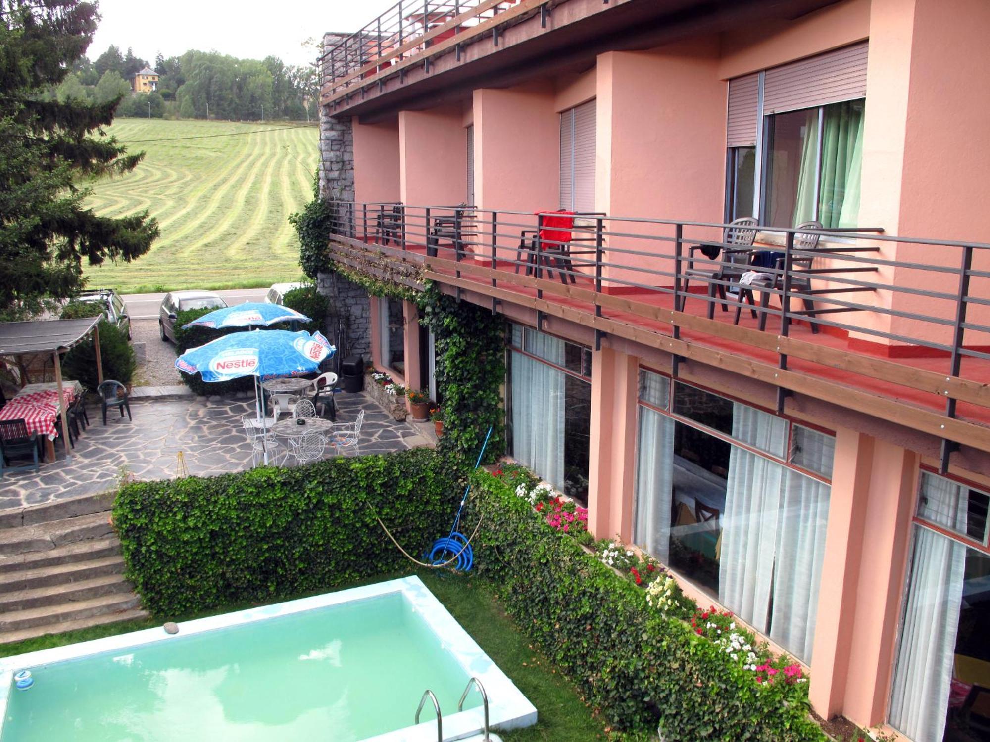 Hotel Martinez Puigcerda Exterior photo